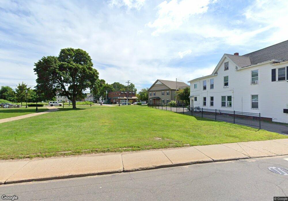 922 Main St, Sanford, ME 04073 - photo 1