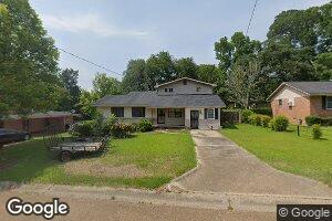 36 Myrtle Dr, Natchez, MS 39120