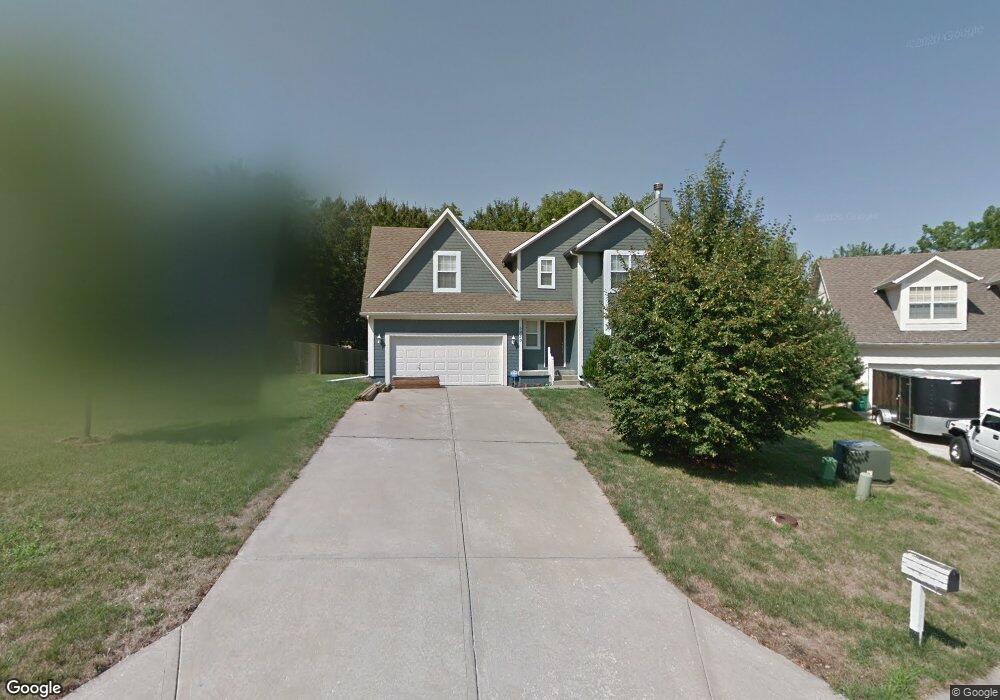 5950 E Richards Dr, Shawnee, KS 66216 - photo 1