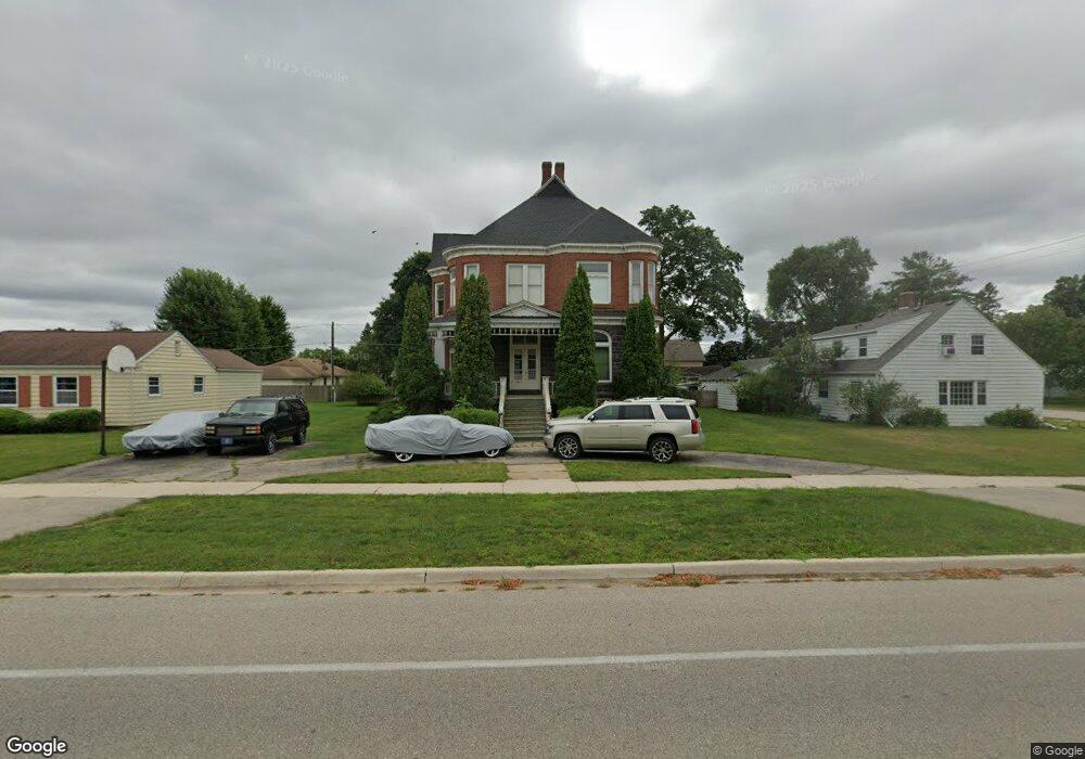 1909 14th Ave, Menominee, MI 49858 - photo 1