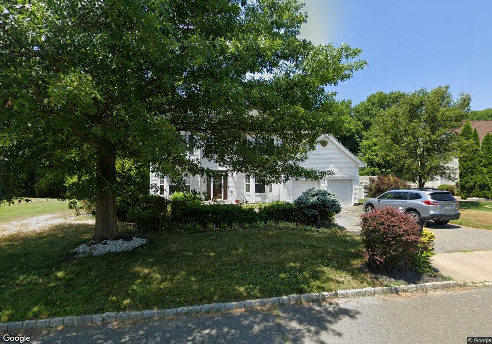 5 Rolling Meadows Ct, Old Bridge, NJ 08857 - photo 1
