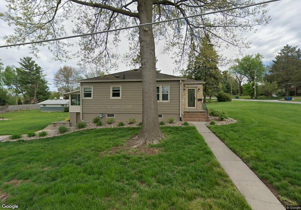 2136 E 29th St, Des Moines, IA 50317 - photo 1