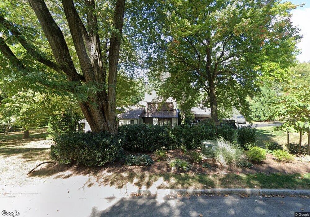 1114 Springmont Cir, Bryn Mawr, PA 19010 - photo 1