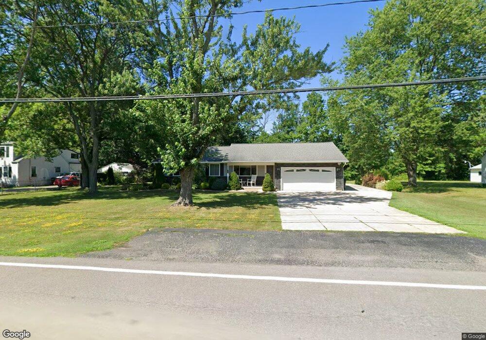 2835 Stenzel Ave, North Tonawanda, NY 14120 - photo 1