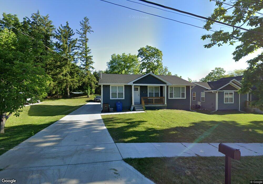 1206 Pioneer Rd, Des Moines, IA 50315 - photo 1