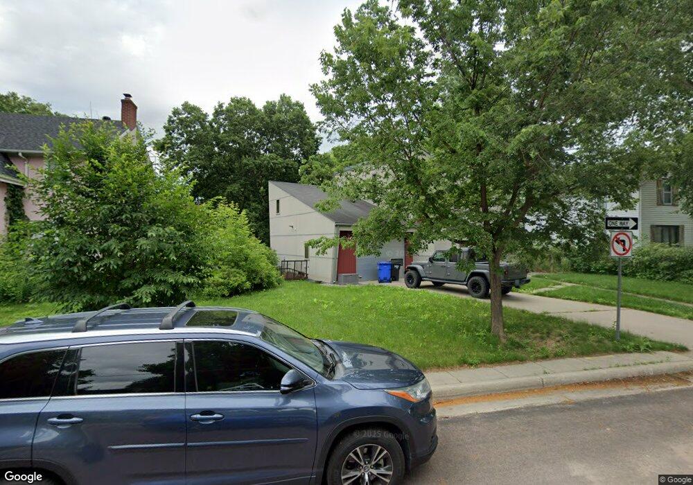 326 Eddy Ct S, Fargo, ND 58103 - photo 1