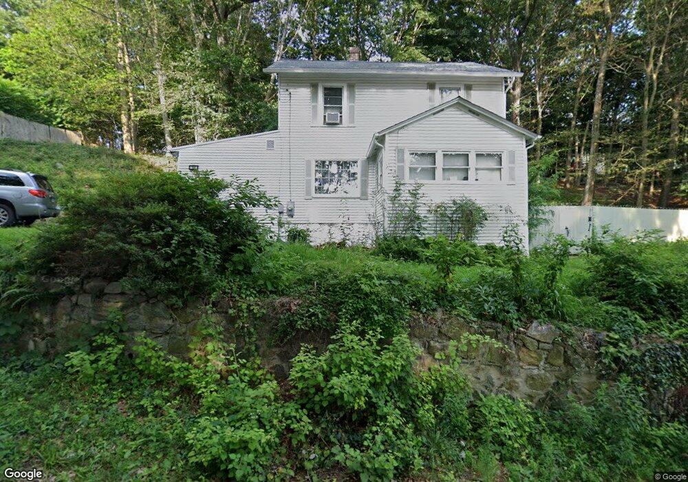 105 Platt Ave, Norwich, CT 06360 - photo 1