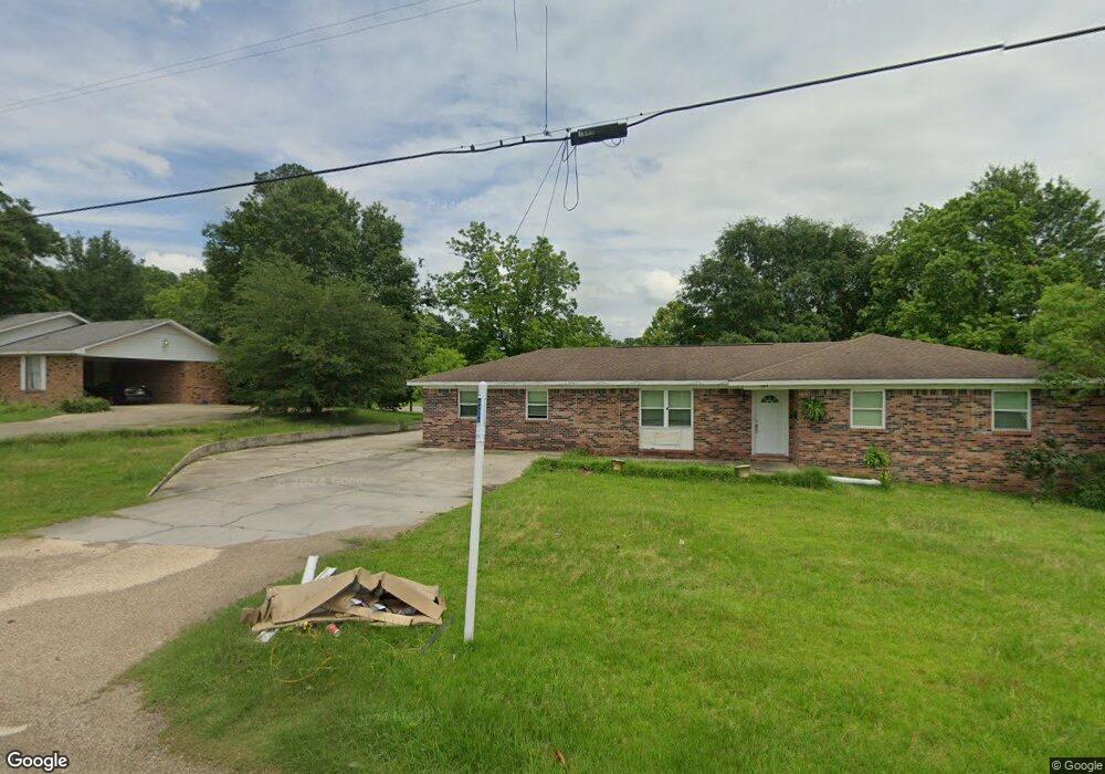 1207 West Dr, Laurel, MS 39440 - photo 1
