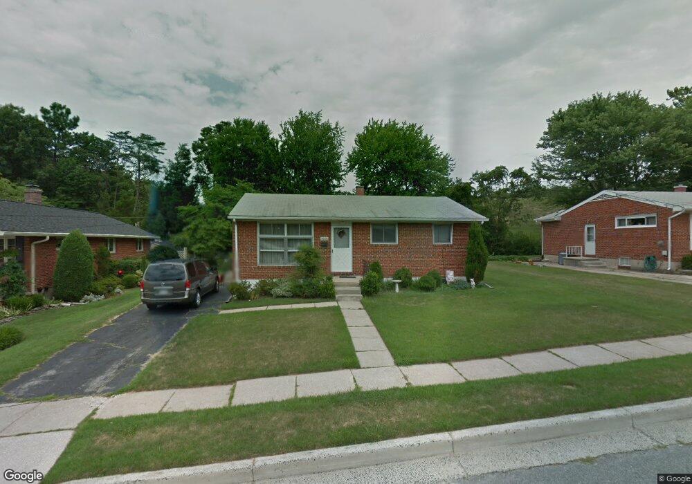 1605 Claridge Ave, Halethorpe, MD 21227 - photo 1