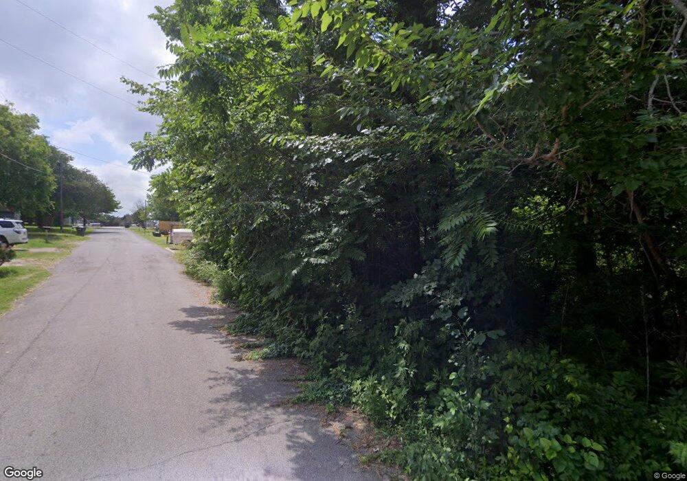 107 E Burrell St, Denison, TX 75021 - photo 1