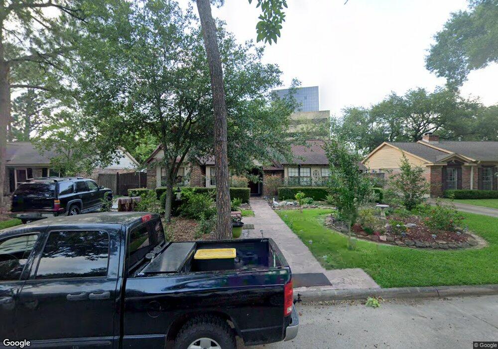 14106 Britoak Ln, Houston, TX 77079 - photo 1