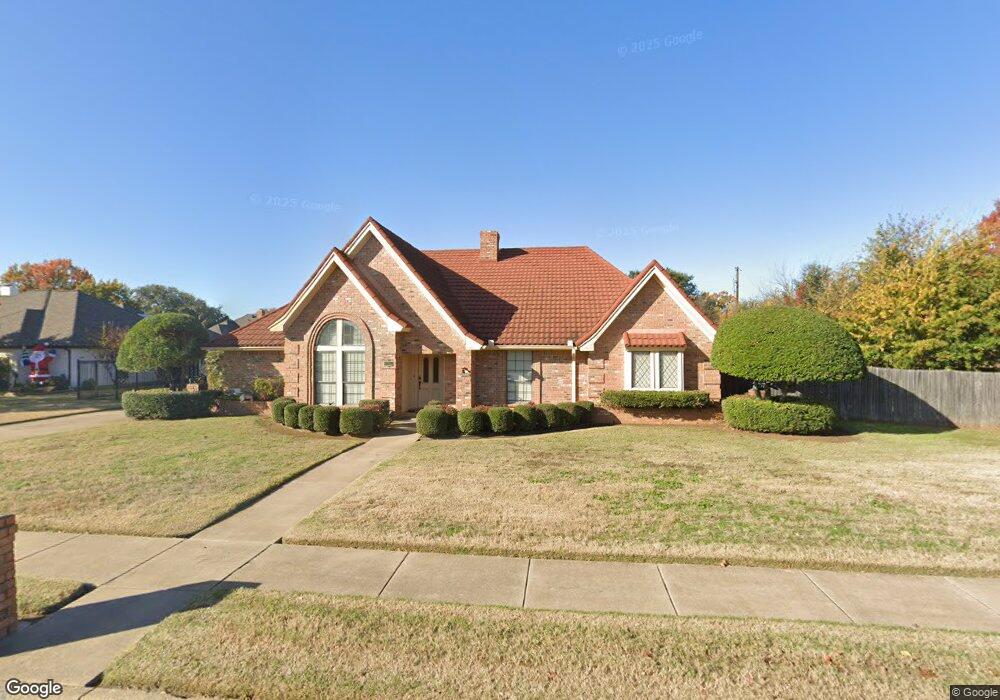 1700 Arthurs Cir, Bedford, TX 76021 - photo 1