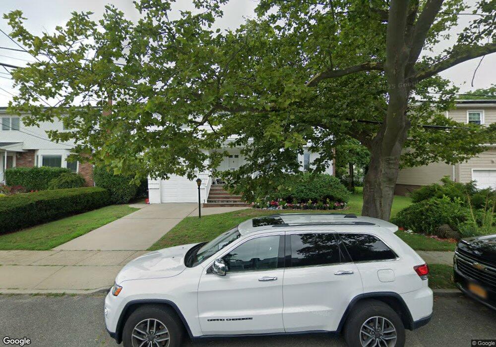 1785 Brian Ct, Merrick, NY 11566 - photo 1