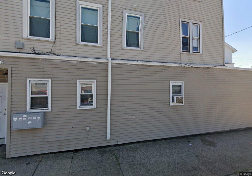 836 Main St unit 2R, Pawtucket, RI 02860 - photo 1