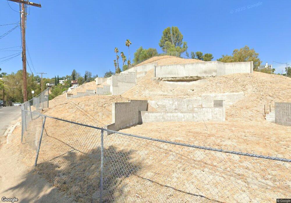 5155 Campo Rd, Woodland Hills, CA 91364 - photo 1