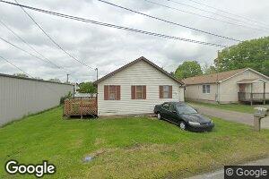 107 1st St E, Saint Albans, WV 25177