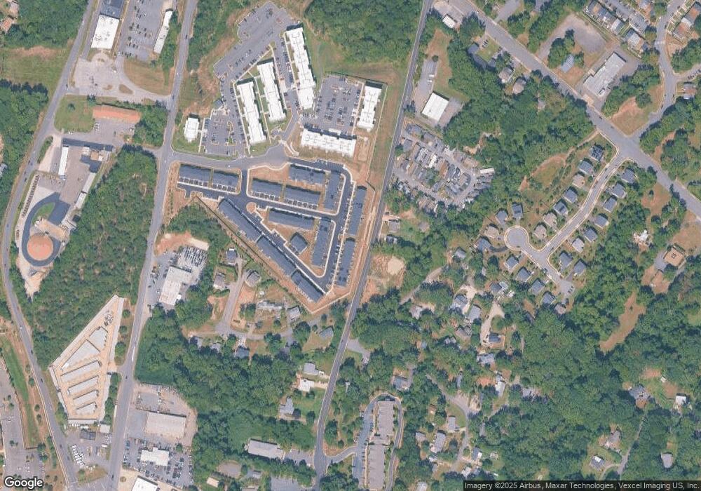 18243 Summit Pointe Dr, Triangle, VA 22172 - photo 1