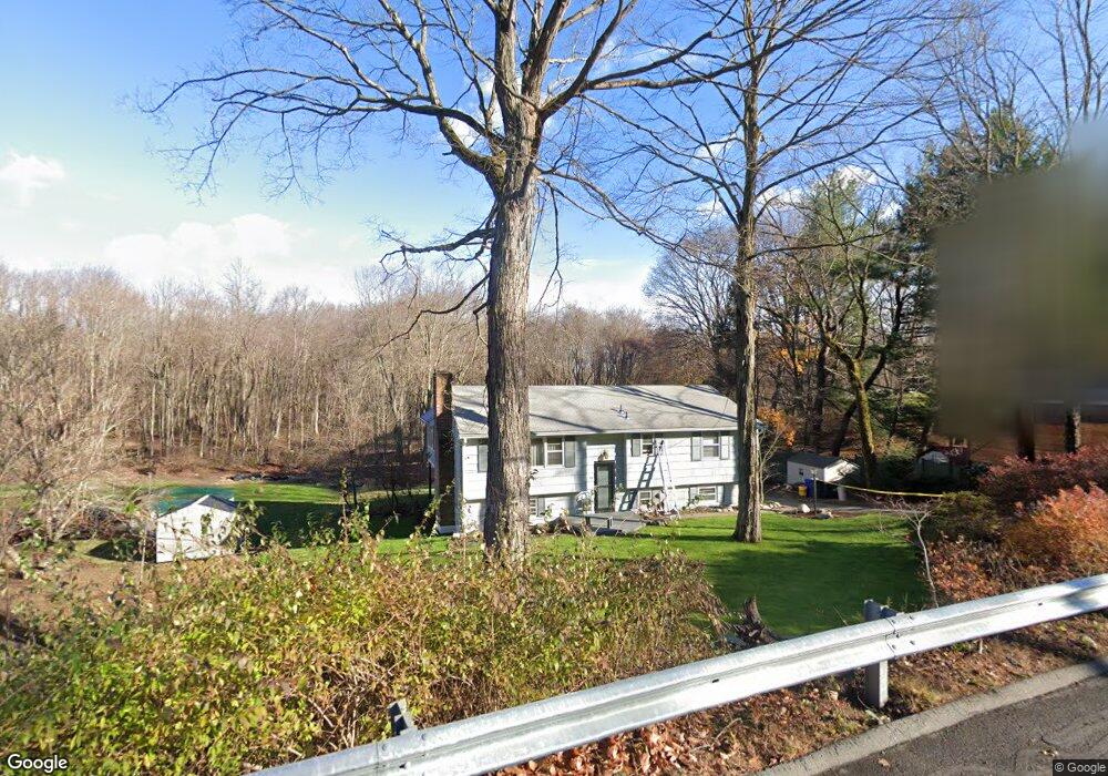 64 E Rocks Rd, Norwalk, CT 06851 - photo 1