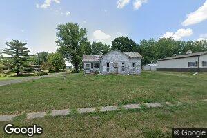 402 E Vining St, Plainville, IL 62365