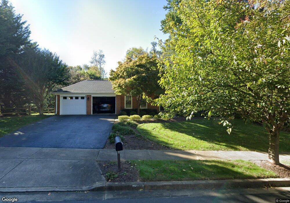 2526 Heathcliff Ln, Reston, VA 20191 - photo 1