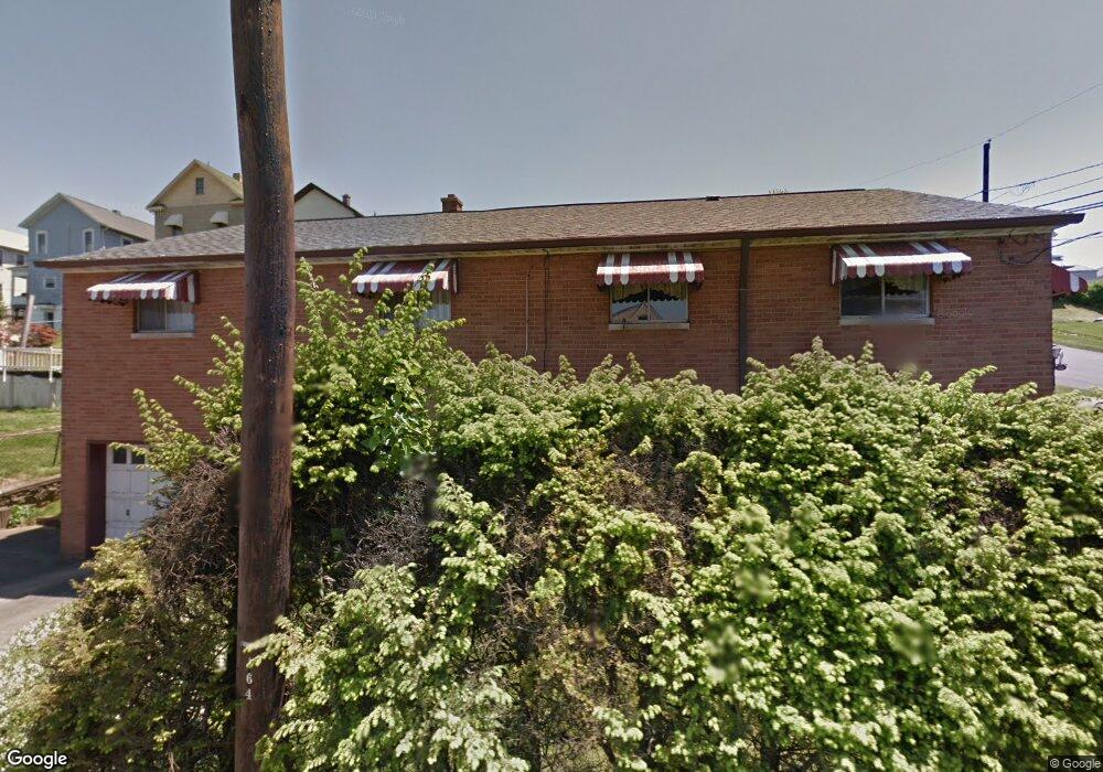 525 Pear St, Scranton, PA 18505 - photo 1