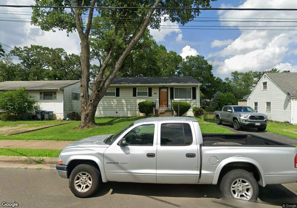 210 Manassas Dr, Manassas Park, VA 20111 - photo 1