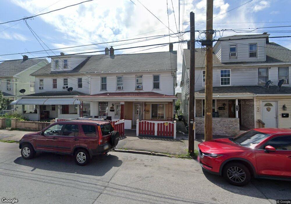 692 N Locust St, Hazleton, PA 18201 - photo 1