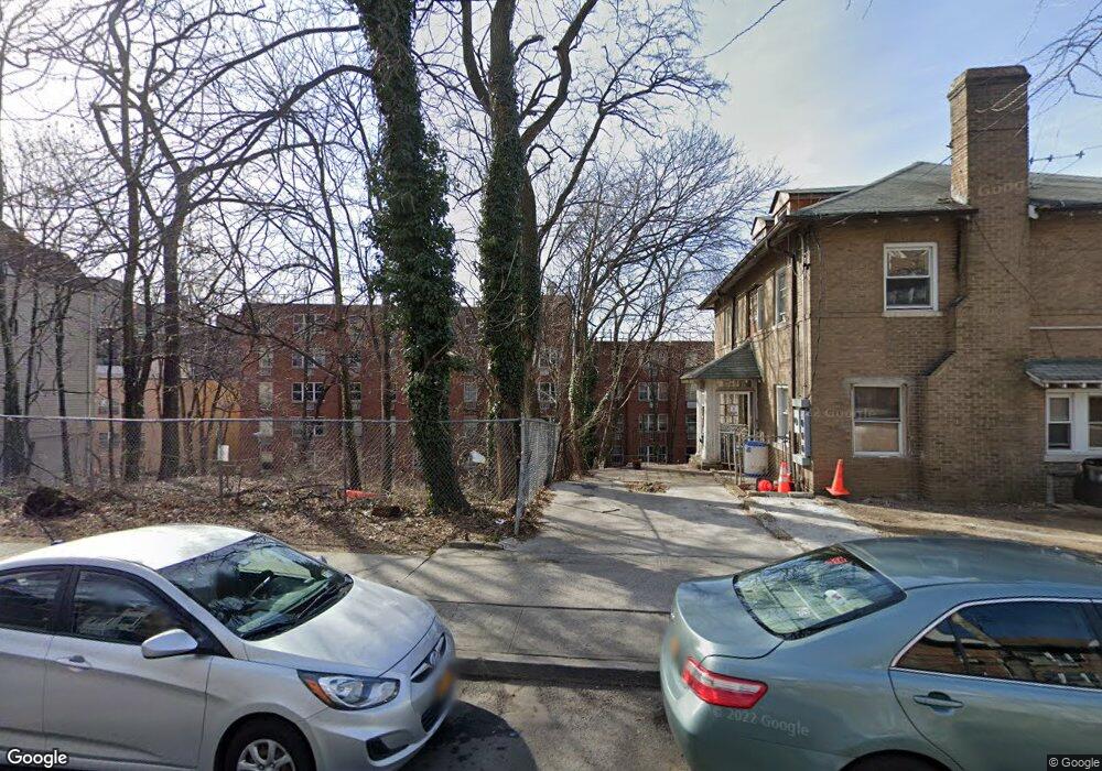 2725 Kingsbridge Terrace, Bronx, NY 10463 - photo 1