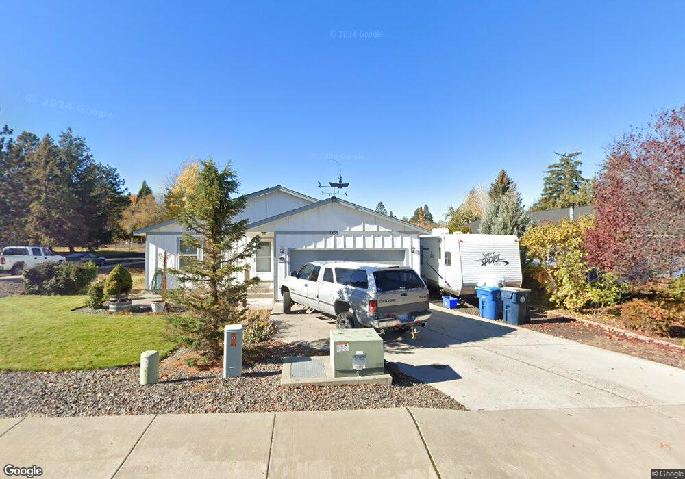 2473 SW 25th St, Redmond, OR 97756 - photo 1