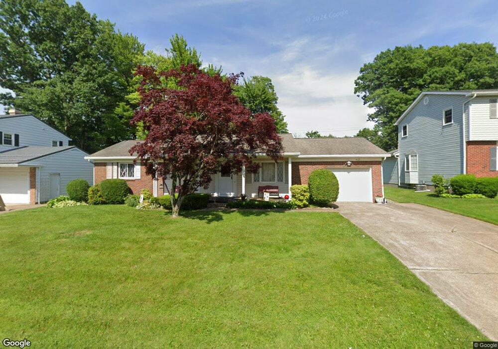 3521 Priscilla Dr, Erie, PA 16506 - photo 1