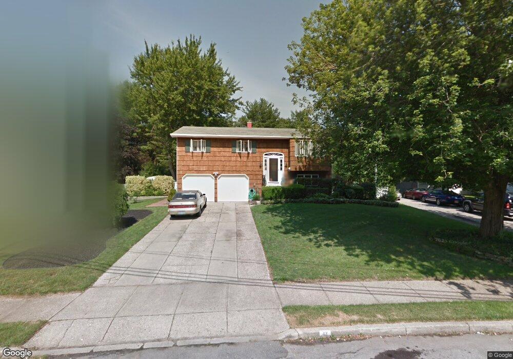 42 Cinque Ln, Bayport, NY 11705 - photo 1