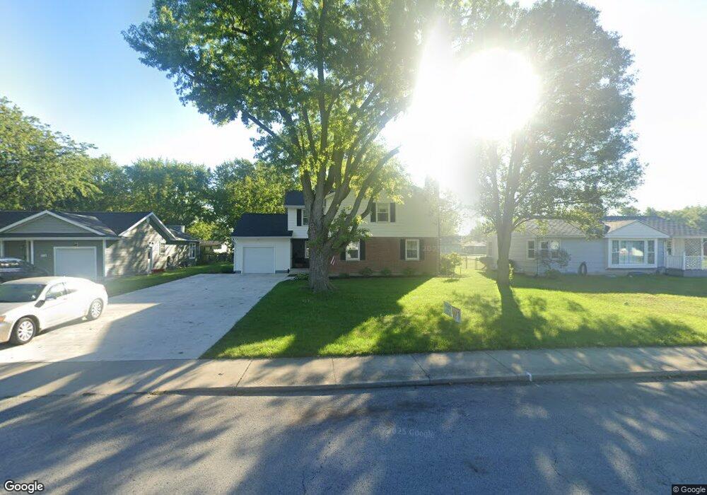516 S Rauthland Ave, Wapakoneta, OH 45895 - photo 1