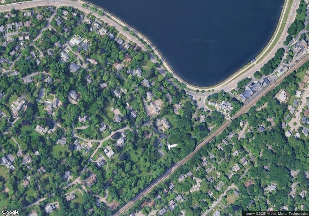 124 Chestnut Hill Rd unit 310, Chestnut Hill, MA 02467 - photo 1