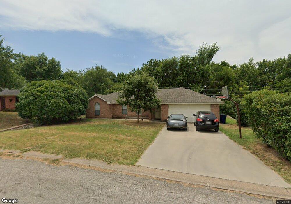 607 Valleyridge Ct, Decatur, TX 76234 - photo 1