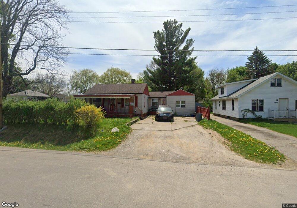 1054 E Kurtz Ave, Flint, MI 48505 - photo 1