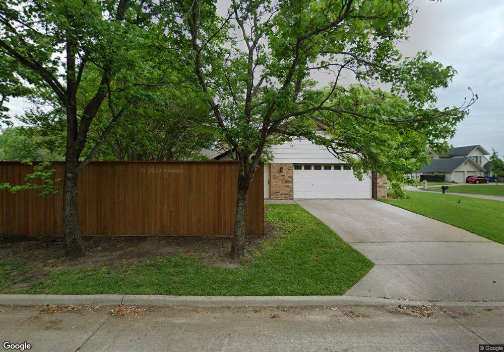 2401 Inverrary Dr, Ennis, TX 75119 - photo 1