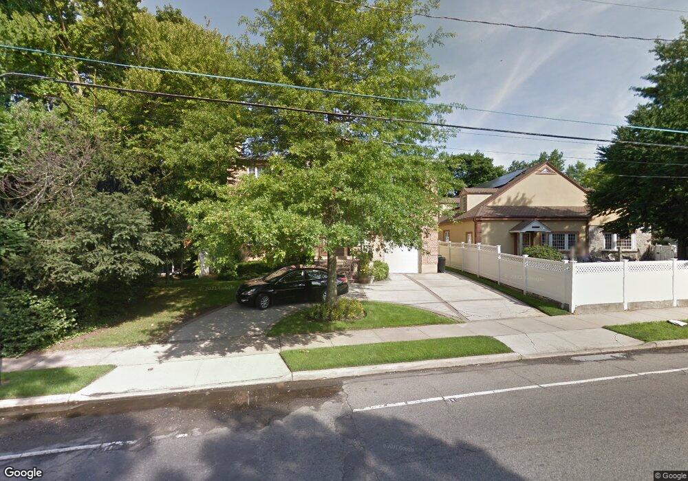 708 Broadway, Woodmere, NY 11598 - photo 1