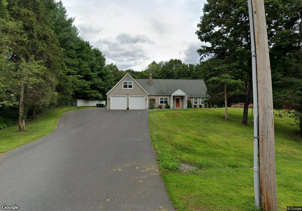 138 Quassuk Rd, Woodbury, CT 06798 - photo 1