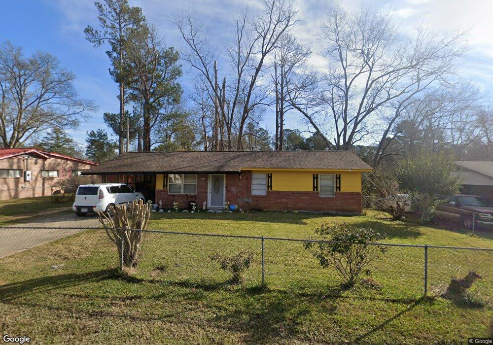105 Lee St, Hazlehurst, MS 39083 - photo 1