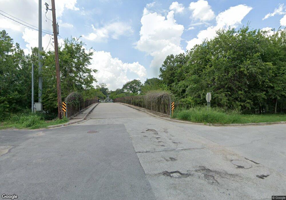 2636 N Fw, Houston, TX 77009 - photo 1