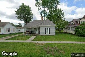 403 W 3rd St, Assumption, IL 62510