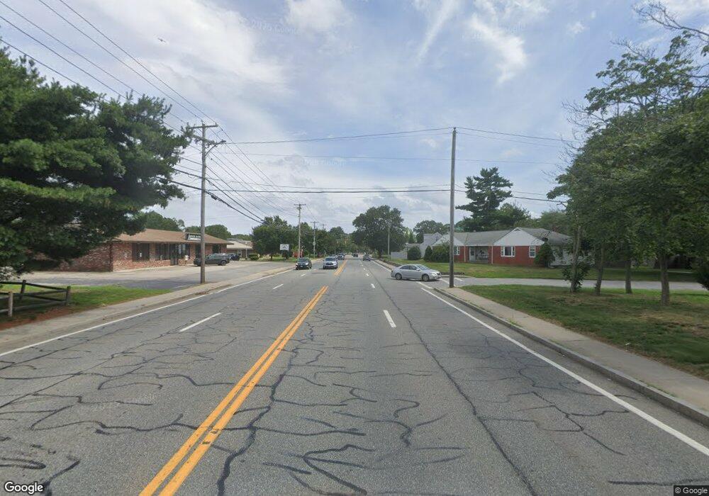 2174 Warwick Ave unit 2, Warwick, RI 02889 - photo 1