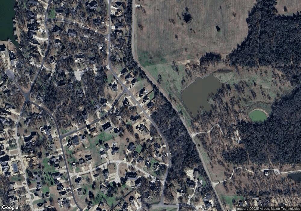 125 Comanche Dr, Lake Kiowa, TX 76240 - photo 1