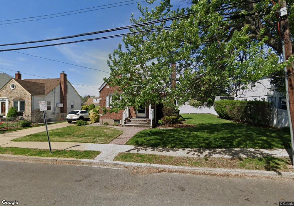 175 Daffodil Ave, Franklin Square, NY 11010 - photo 1