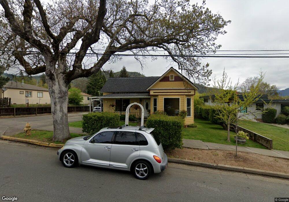 917 NE 9th St, Grants Pass, OR 97526 - photo 1