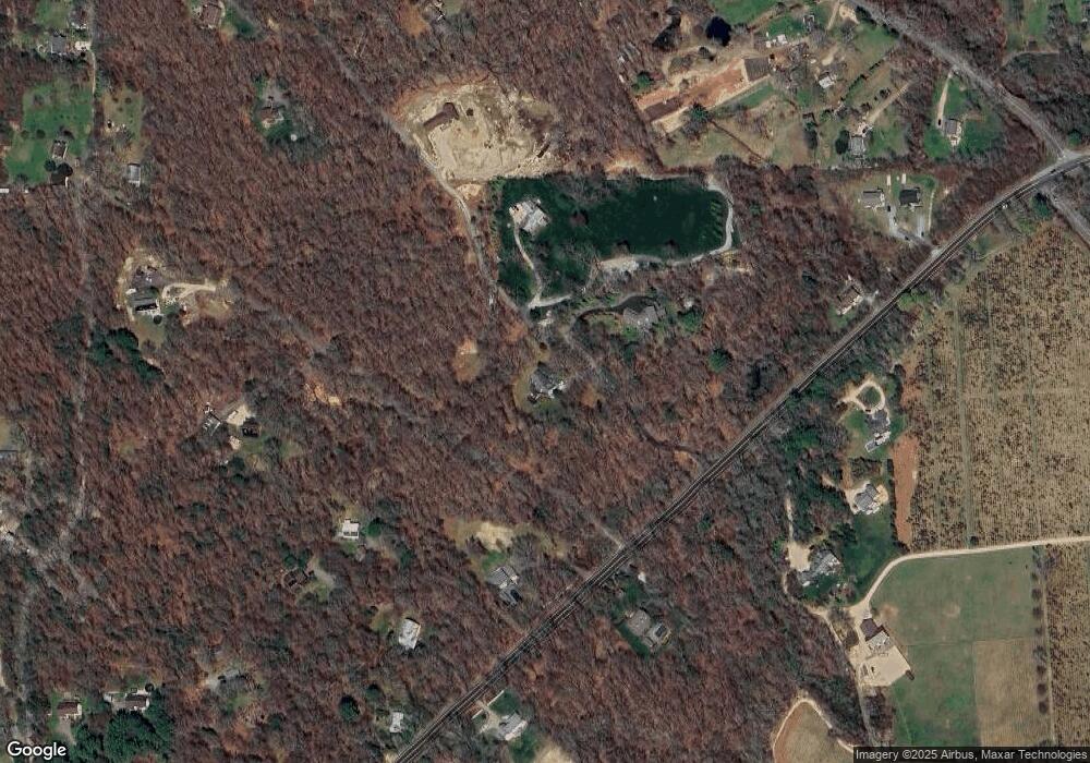 989B Mooresfield Rd, Wakefield, RI 02879 - photo 1