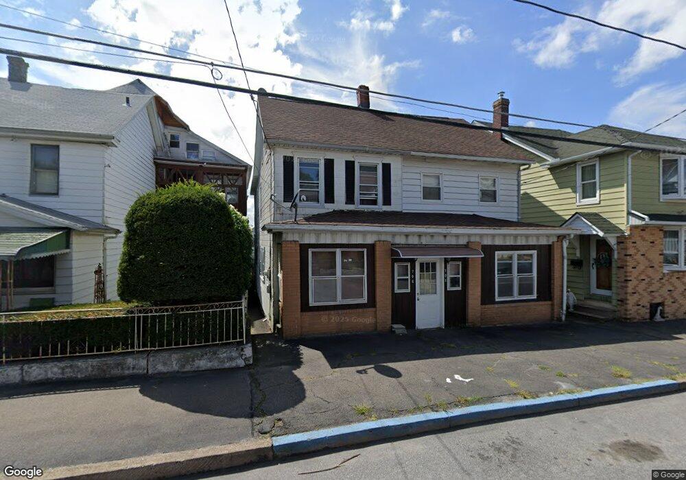 706 N Vine St, Hazleton, PA 18201 - photo 1