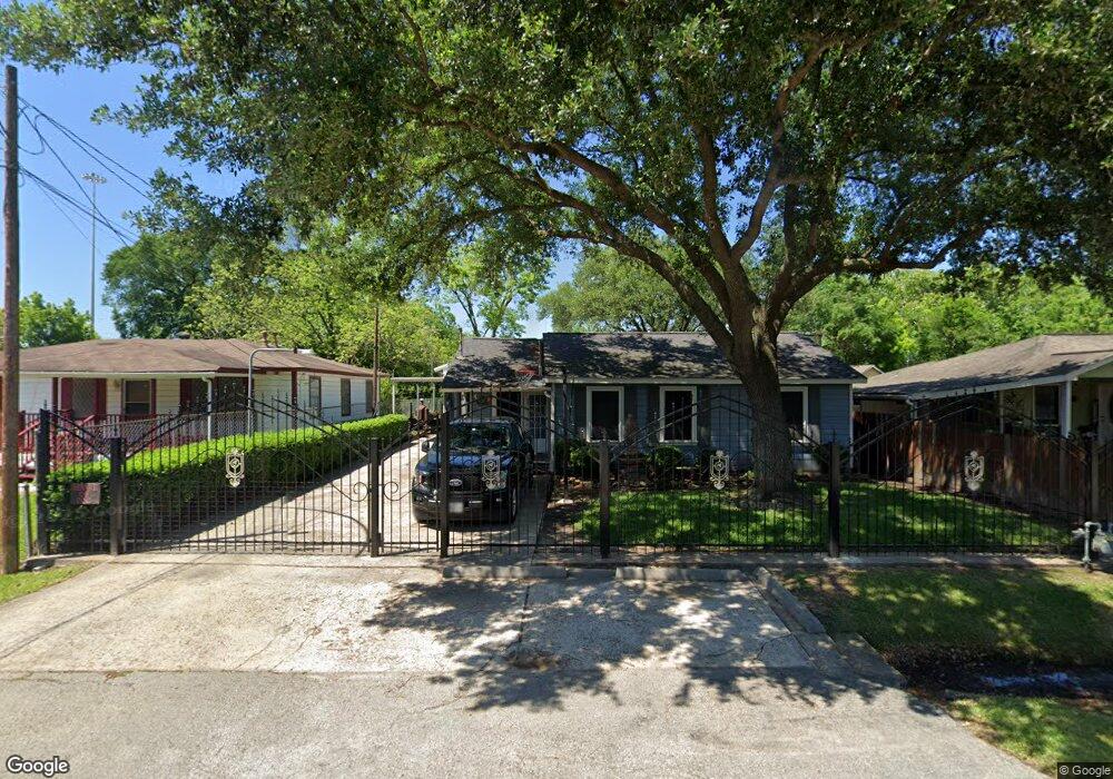 5027 Charwon St, Houston, TX 77093 - photo 1