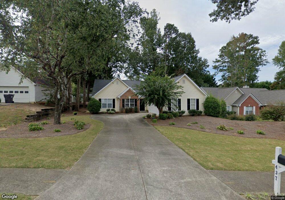 437 Ayelsbury Ct unit 1, Sugar Hill, GA 30518 - photo 1