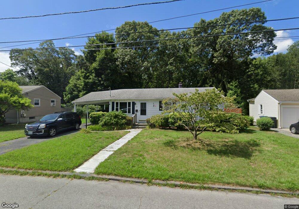 193 Burbank Dr, Warwick, RI 02886 - photo 1